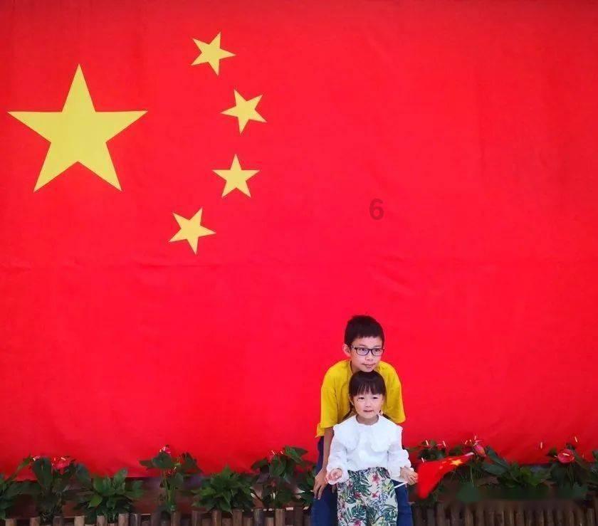 职场中事故圆滑的人和正直不虚伪的人，哪个更容易成功？游戏画面
